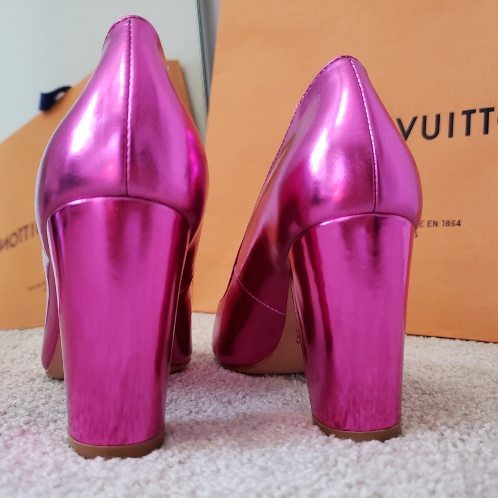 MIMCO Metallic Fuschia Pink Heels